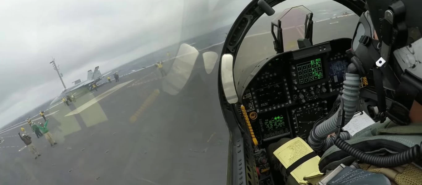 Ναυτική Αεροπορία: Επικίνδυνες προσνηώσεις (βίντεο)